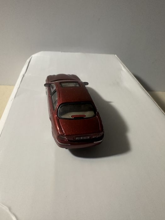 Miniatura jaguar S-type