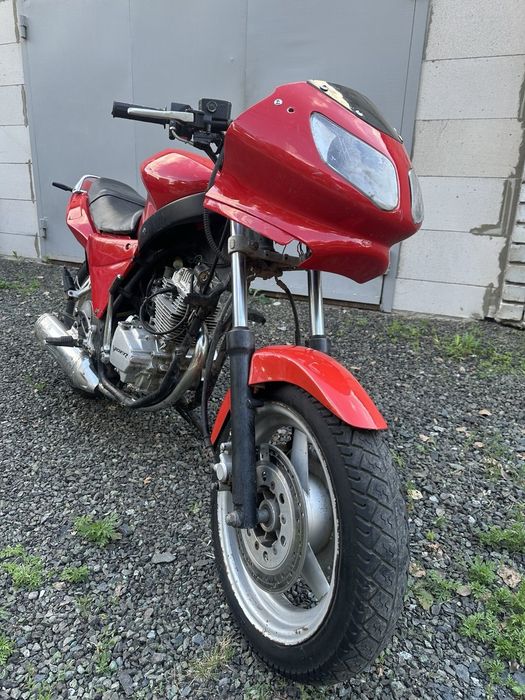 Продам мотоцикл 200сс