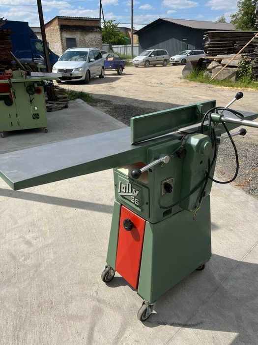 Фугувальний станок..Станок стругальний.