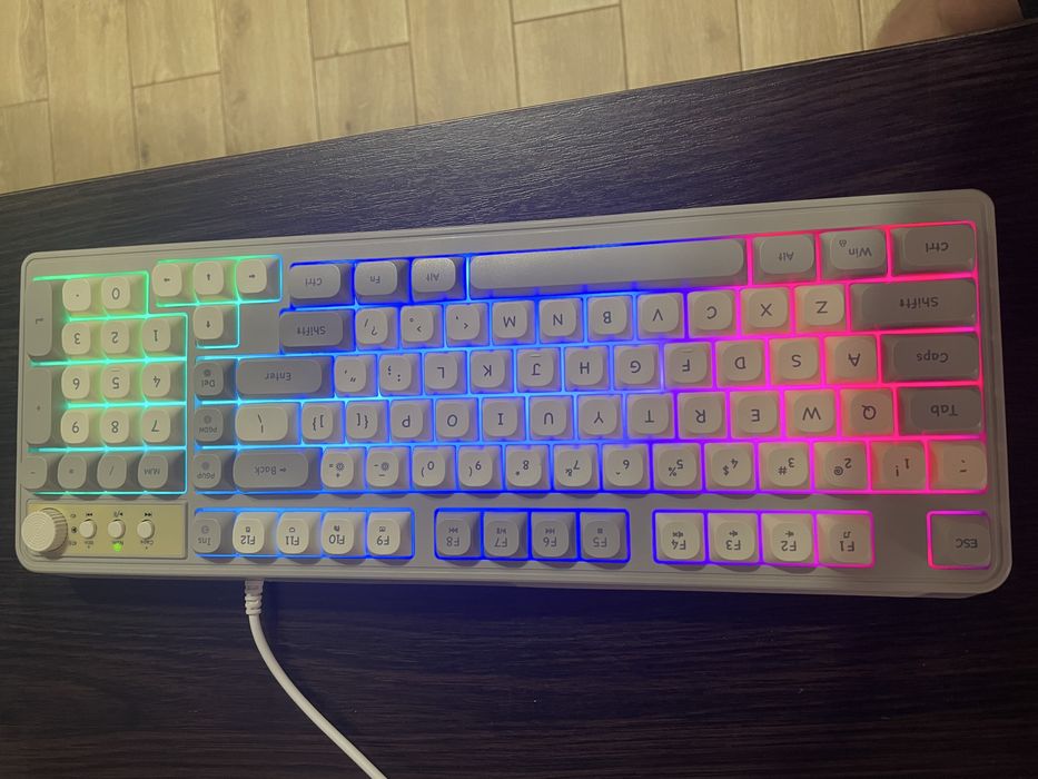 Клавіатура USB - EWELDEN 98 стан нової.