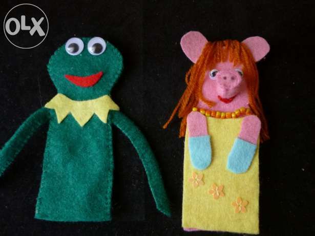 Ruca , Tom Sawer , Simpsons e outros dedoches