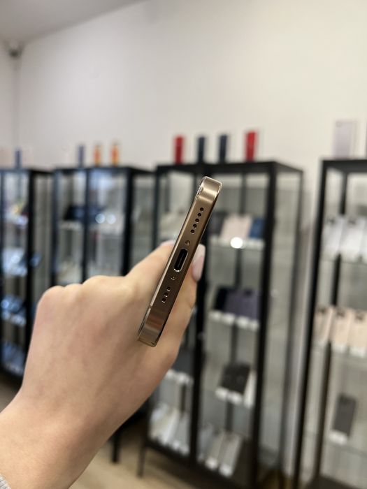 Telefon iPhone 16 PRO 256GB Złoty Apple Gwarancja iTrade