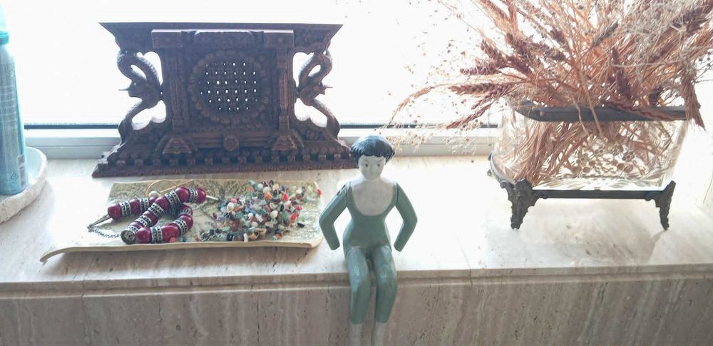 Travessa em cerâmica, artesanal e assinada