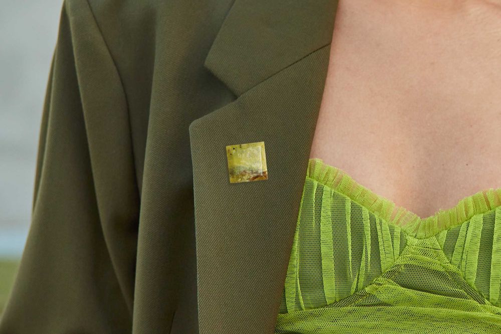 Stara broszka nefryt kaboszon kwadrat design minimalizm vintage '60