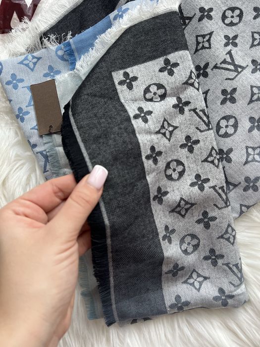Louis vuitton szal szalik szaliczek chusta chustka z lv niebieska