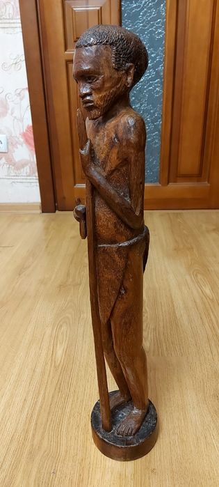 Африканская статуэтка 50см резьбоенная старинная статуя скульптура