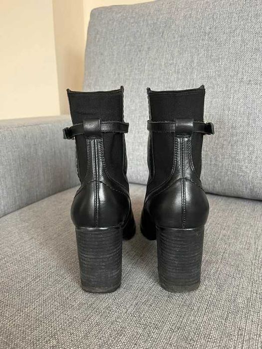 Botki Massimo Dutti 37