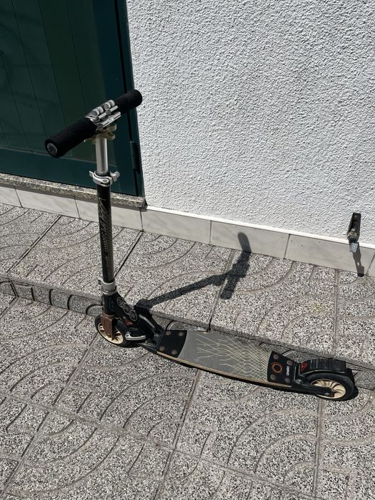 Trotinete Dobrável com Travão – Boa Condição