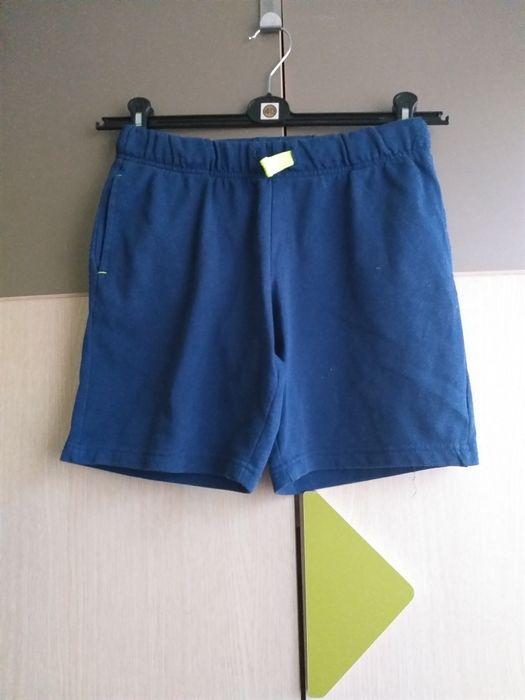 Krótkie spodenki chłopiece 146rozmiar