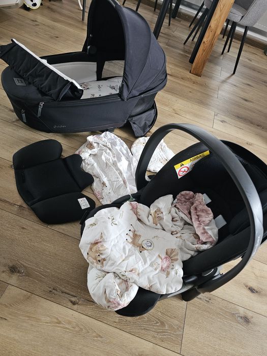 Zestaw Cybex Priam 4.0 Gondola black fotelik T i-size