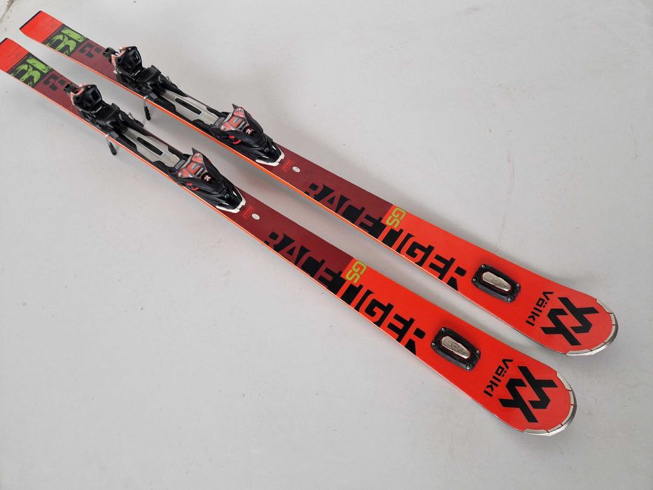 大特価Völkl Racetiger GS Master 19 Völkl Racetiger GS 2019 ski pack + 7.0 bindings