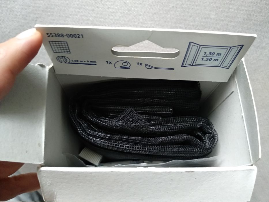 Moskitiera okienna na rzep Tesa Comfort 1,3x1,5m czarna