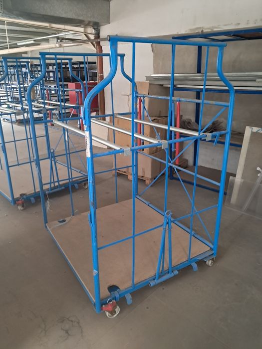 Wózek transportowy. Wózek meblowy