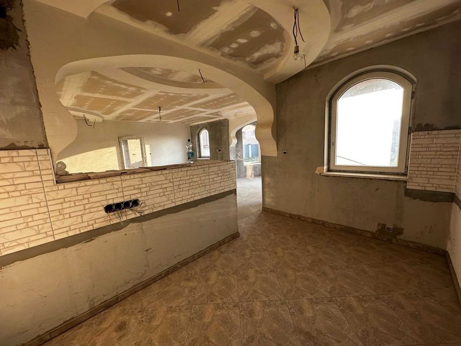 Продається 2 будинки в смт. Буштино