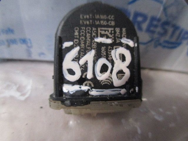Sensor de pressão dos pneus FORD B-Max (JK)