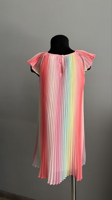 Яскрава сукня  H&M  р.122 з шифону на 6-7 років