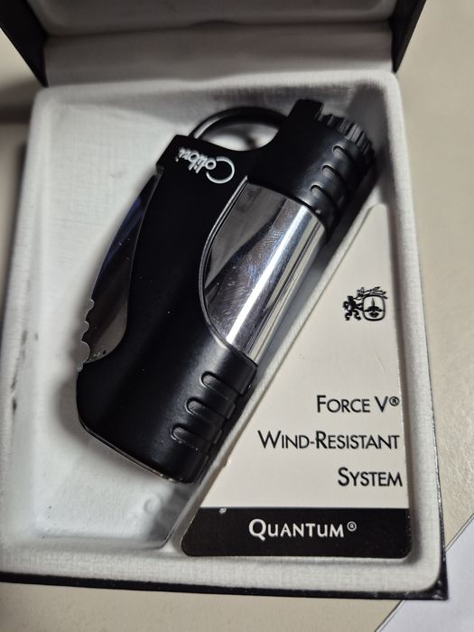 Isqueiro novo Colibri