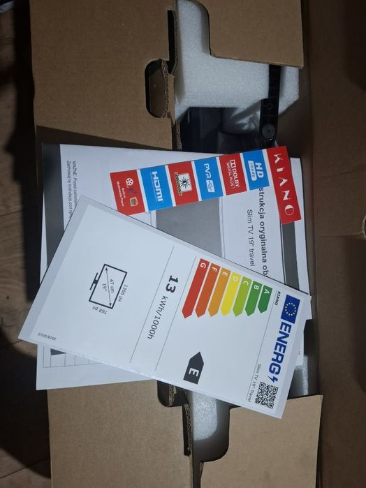 Sprzedam Nowy Telewizor 19" z Wbudowanym DVB-T2 ,DVB-C/T , DVB-S/S2 ,A