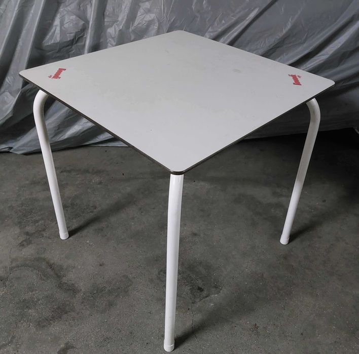 Mesa de esplanada + 4 cadeiras