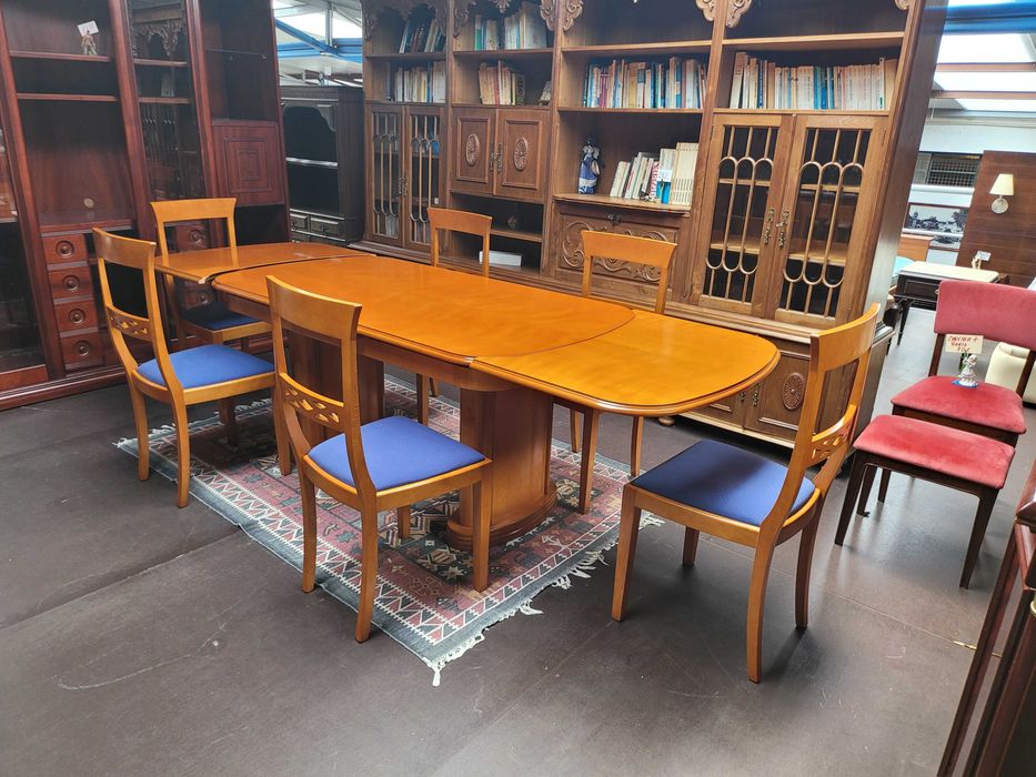 Mesa de sala em madeira maciça - Extensível - óptimo estado