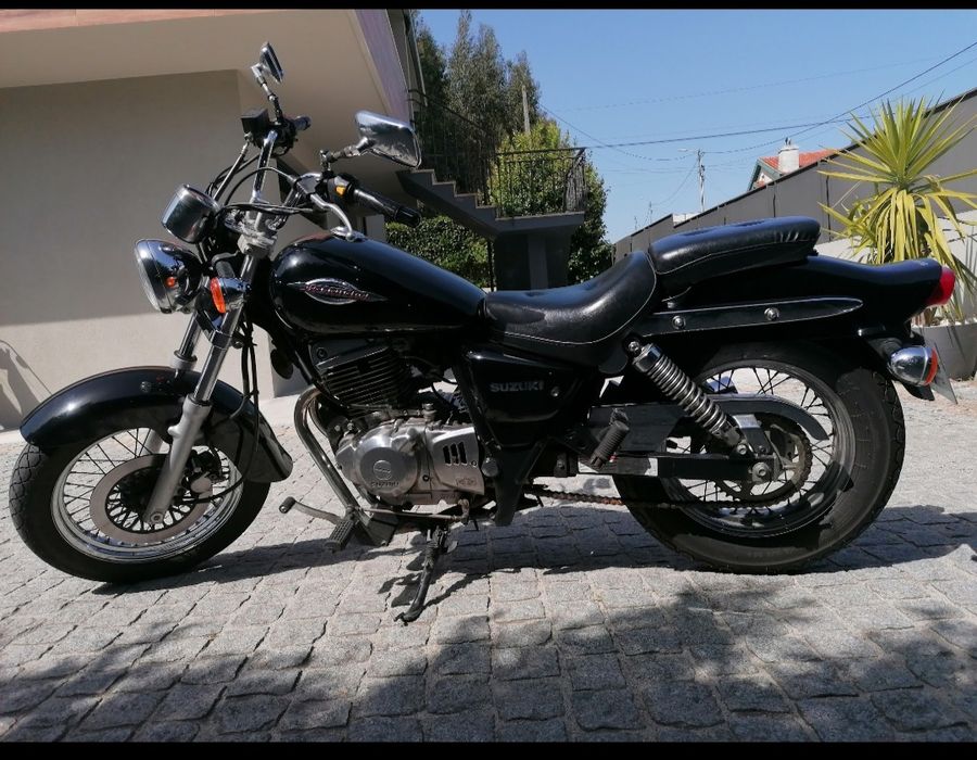 Suzuki Marauder 250