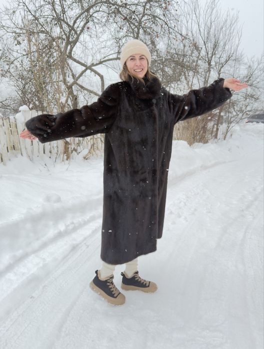 Норкова шуба б/у