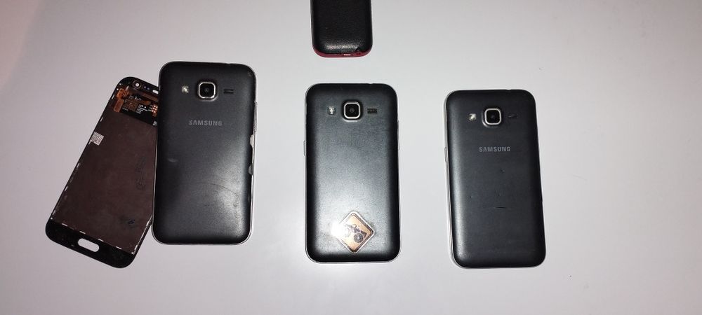 Телефон на запчастини/ Samsung galaxy duos