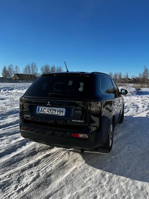 Продаю Mitsubishi Outlander  2013р
