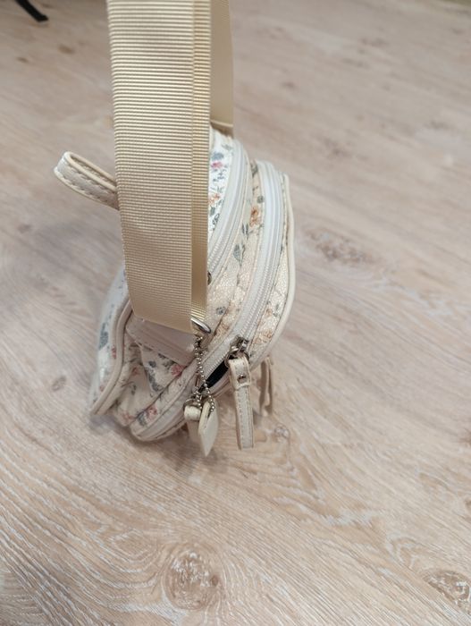 Сумка крос боді clarks