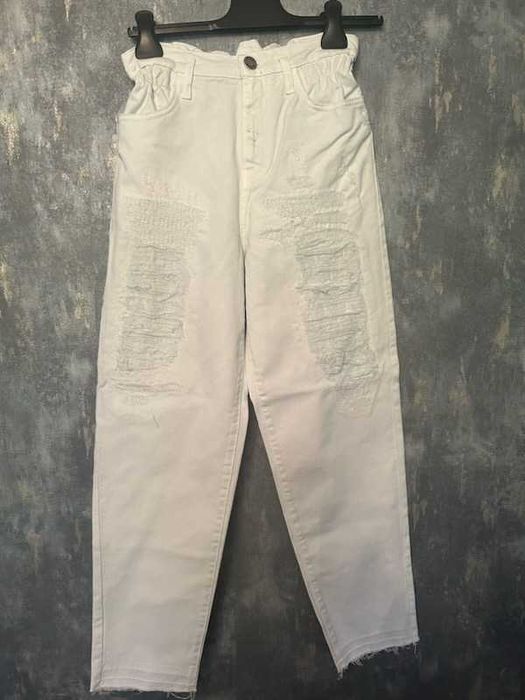 Świetny model spodni jeans Pinko  r.25