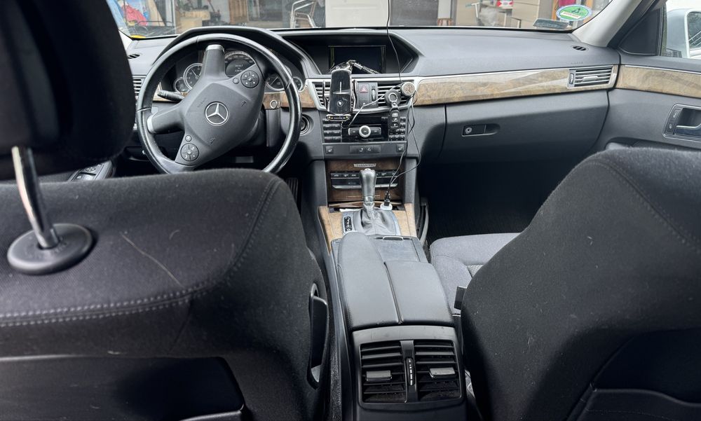 Mercedes E200 CGI