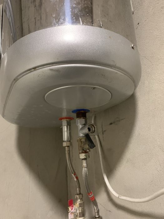 Бойлер електричний 100 літрів