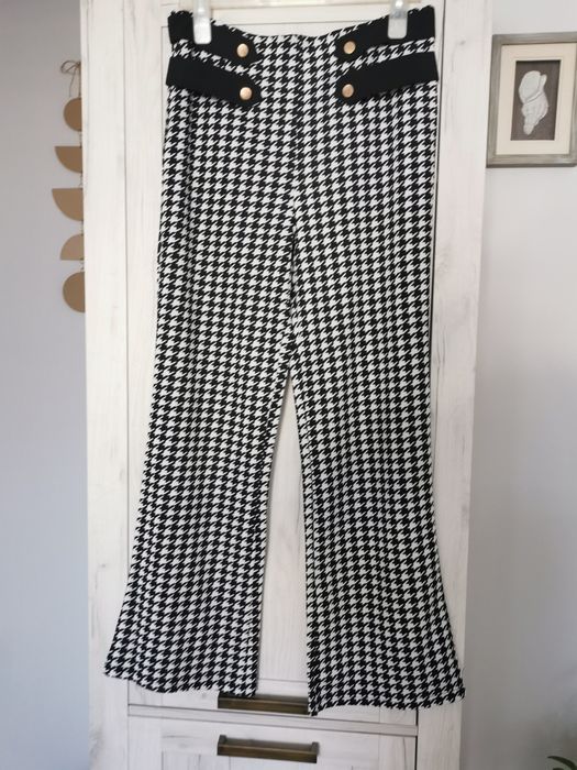 Nowe damskie spodnie w biało - czarną pepitkę