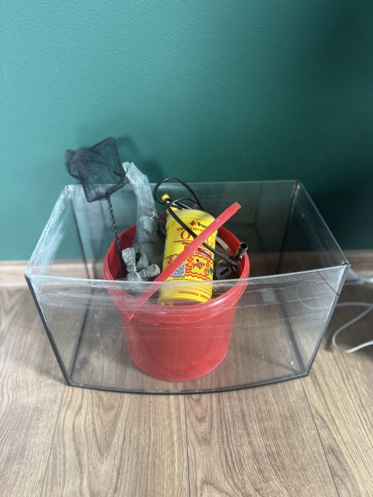 Akwarium 25L filtr, kamienie, rośliny sztuczne, wyposażenie !