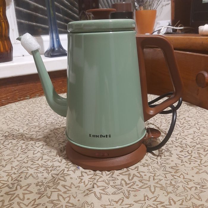 Чайник электрический для порувера и заваривания чая.