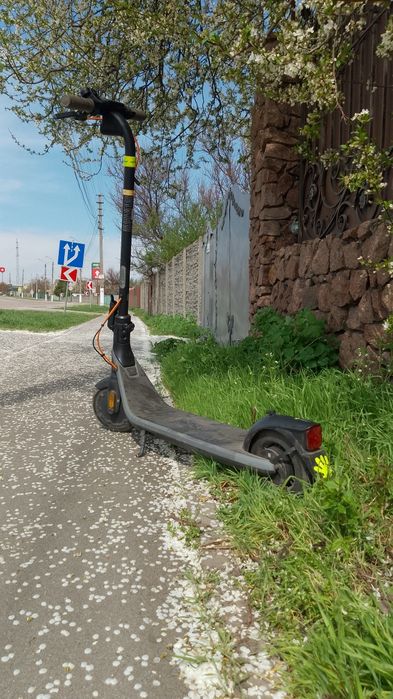 Електросамокат Ninebot KickScooter