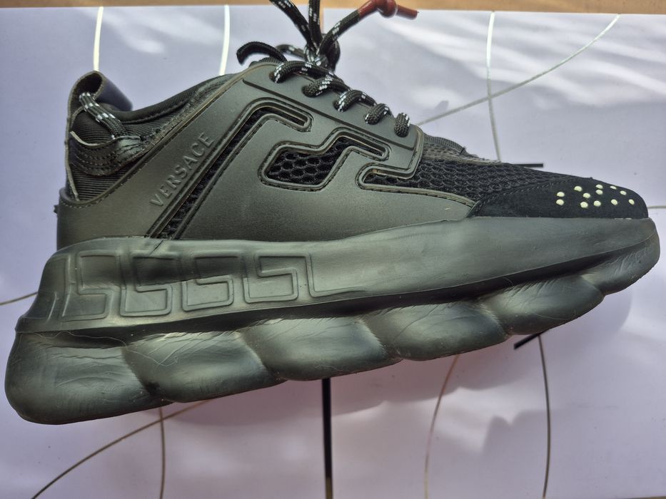 Продам кросівки Versace 41р