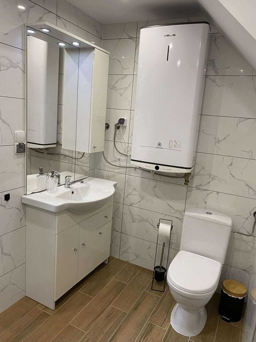 Domek na wynajem Kaszuby, balia ogrodowa z widokiem na jezioro