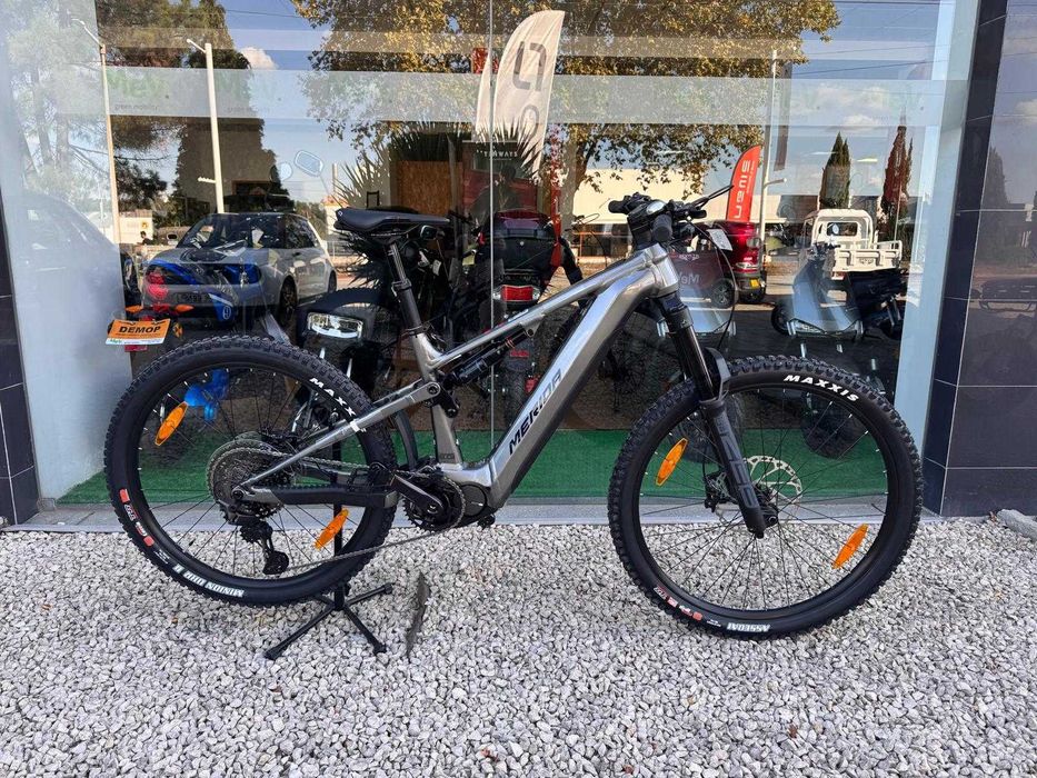 Merida eONE-SIXTY 875