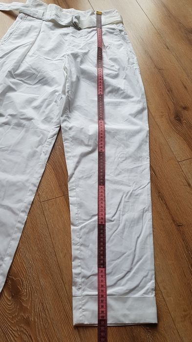 Piękne białe spodnie z paskiem damskie Liebeskind Berlin Germany 
100%