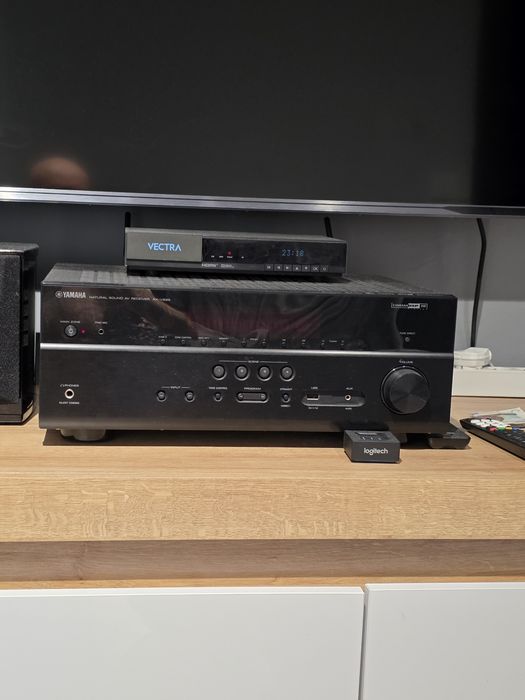 Kolumny yamaha 777