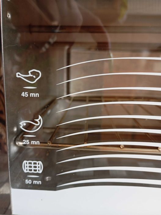 Sprzedam piekarnik elektryczny w dobrym stanie. Tel. 730.221,69.0