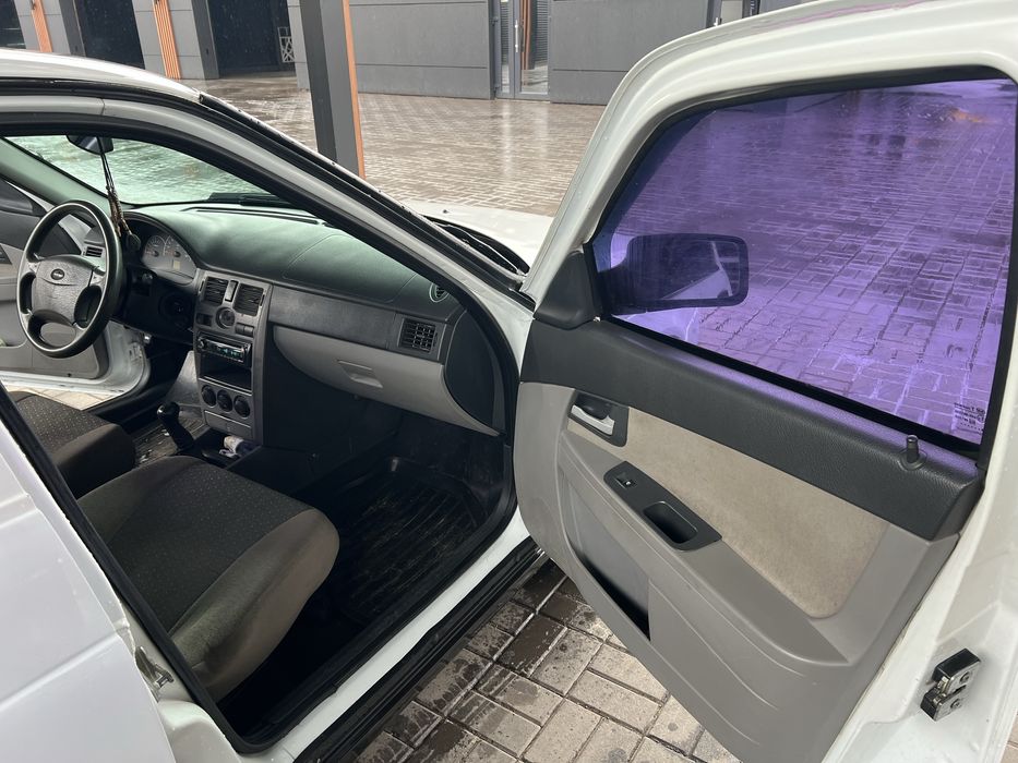 LADA priora Лада Пріора