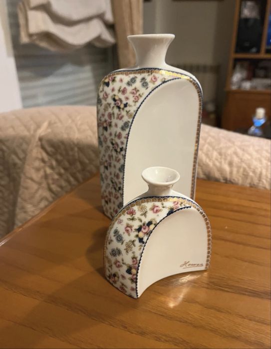 Conjunto 2 jarras royal porcelain assinadas