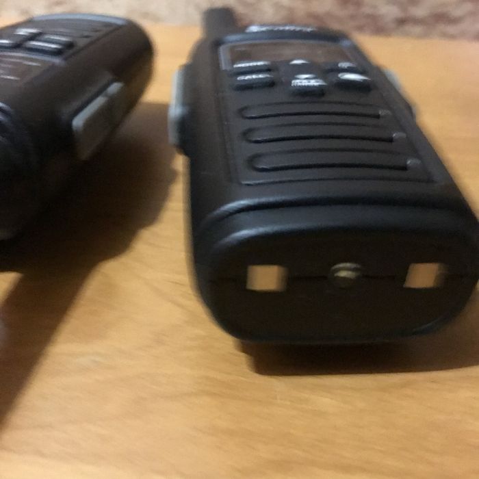 Продам две переносные рации Кобра