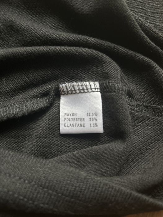 Czarna mala sukienka ze zlotymi dodatkami  S/M Lely wood