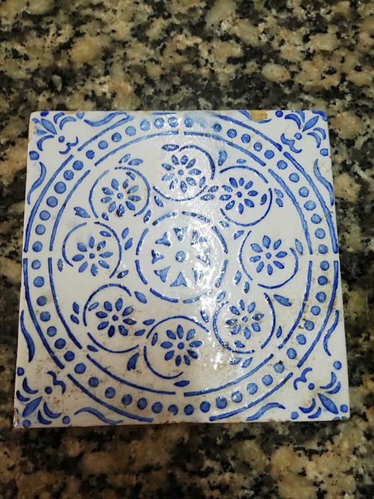 Lote de azulejos muito antigos