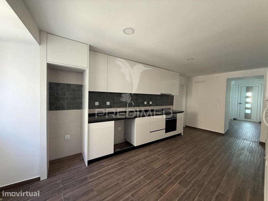 Apartamento T1 com Logradouro - Alcanena