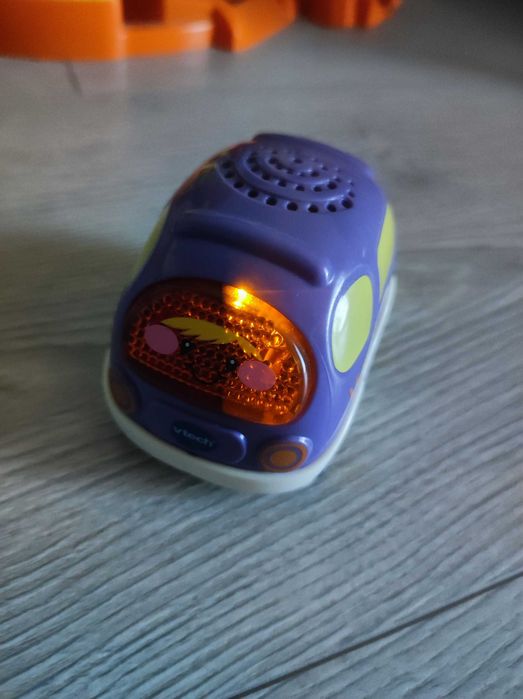 Vtech, Tut Tut Autka, Wieża parkingowa, zestaw