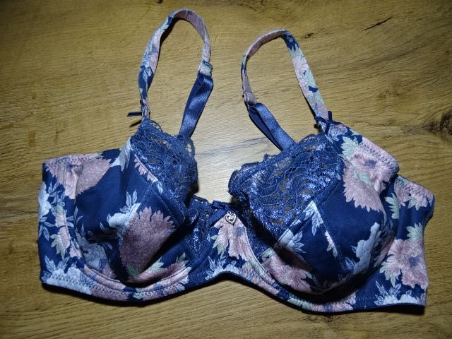 M & Co biustonosz śliczny nowy 75 C